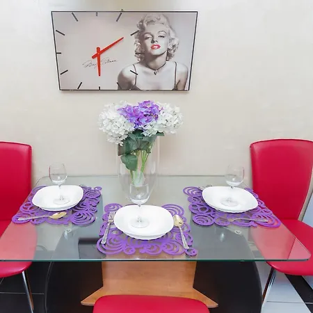 Апартаменты Two Deluxe Apt On Kirova - 23